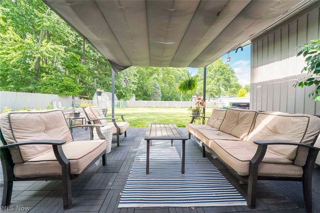 6165 Creekside Lane, North Ridgeville, OH 44039