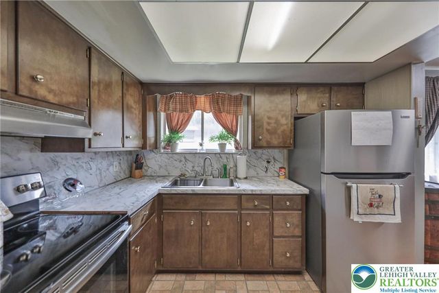 1481 Sherwood Forest Road, Chestnuthill Twp, PA 18353