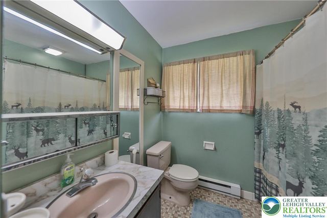 1481 Sherwood Forest Road, Chestnuthill Twp, PA 18353