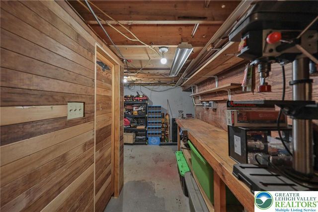 1481 Sherwood Forest Road, Chestnuthill Twp, PA 18353