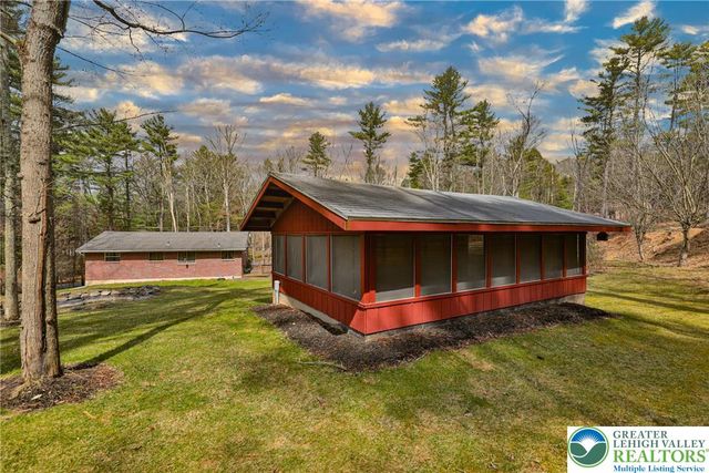 1481 Sherwood Forest Road, Chestnuthill Twp, PA 18353