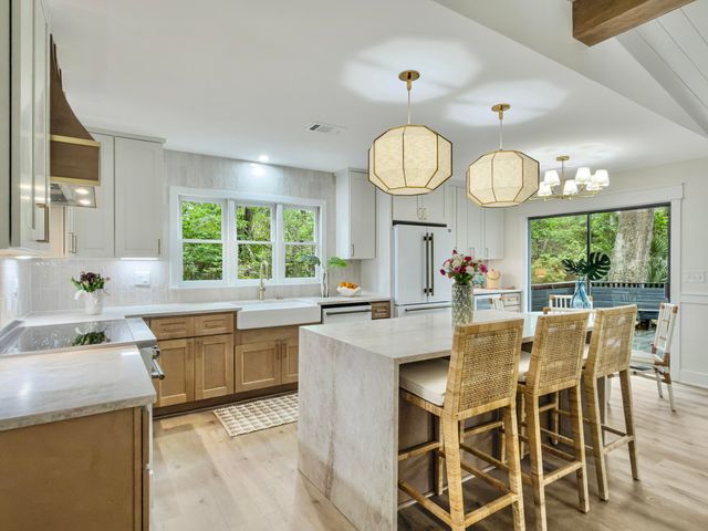 1129 Yorktown Court, Mount Pleasant, SC 29464