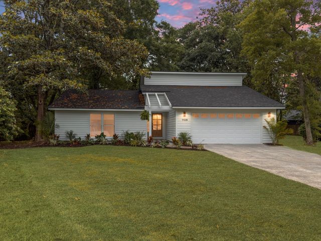 1129 Yorktown Court, Mount Pleasant, SC 29464