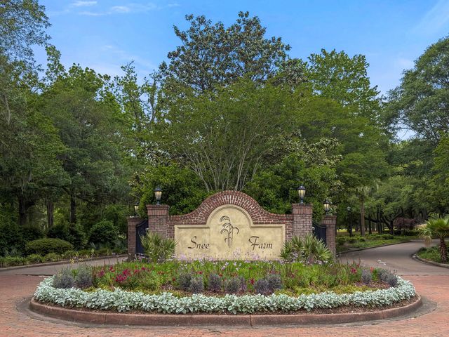 1129 Yorktown Court, Mount Pleasant, SC 29464