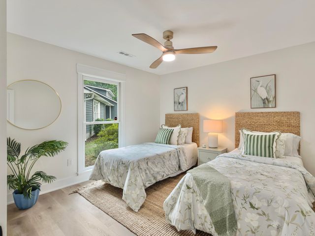 1129 Yorktown Court, Mount Pleasant, SC 29464