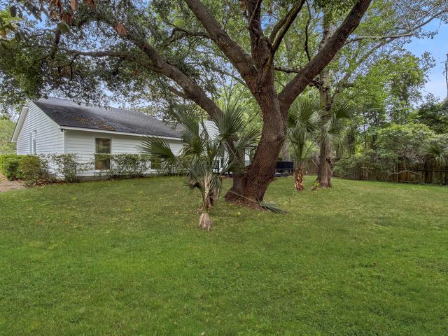 1129 Yorktown Court, Mount Pleasant, SC 29464
