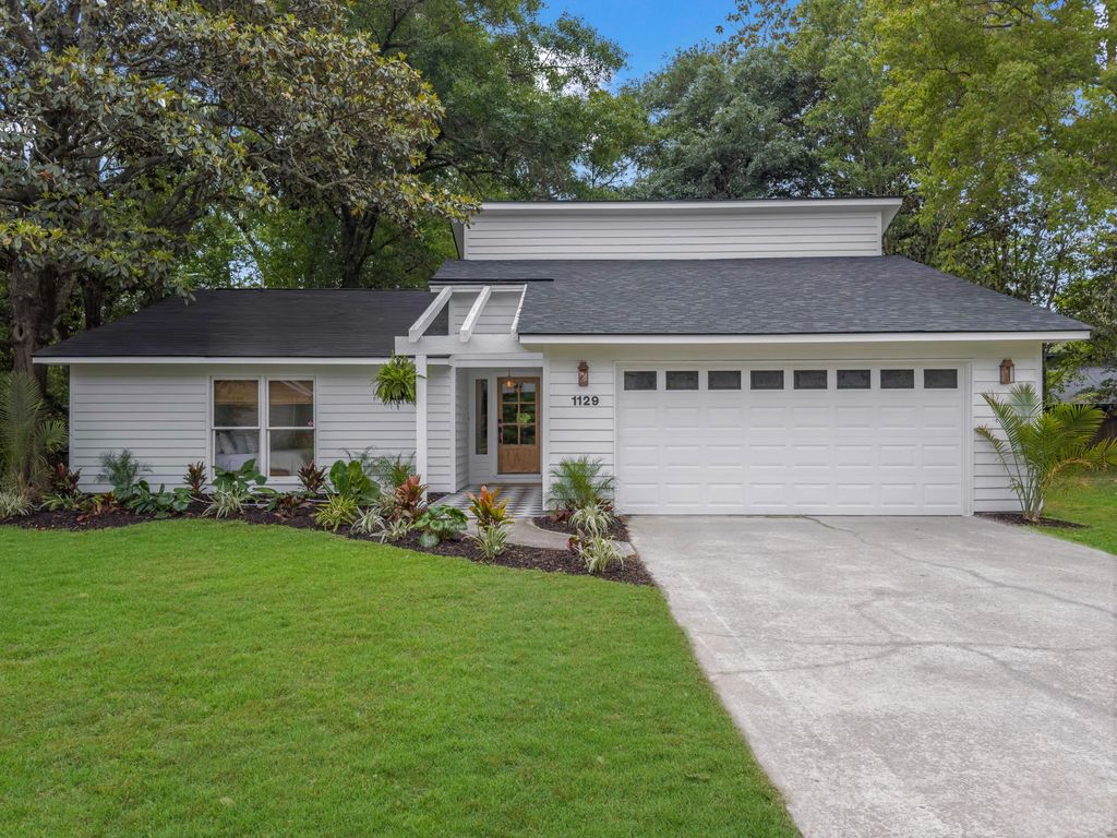 1129 Yorktown Court, Mount Pleasant, SC 29464