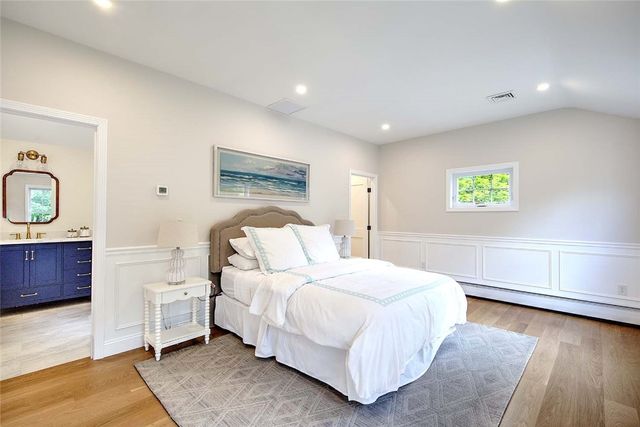 1 Cheshire Drive, Barrington, RI 02806