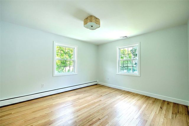 1 Cheshire Drive, Barrington, RI 02806