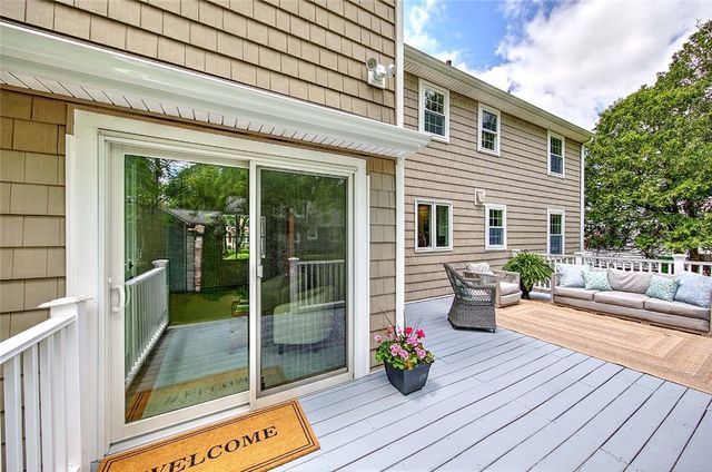 1 Cheshire Drive, Barrington, RI 02806