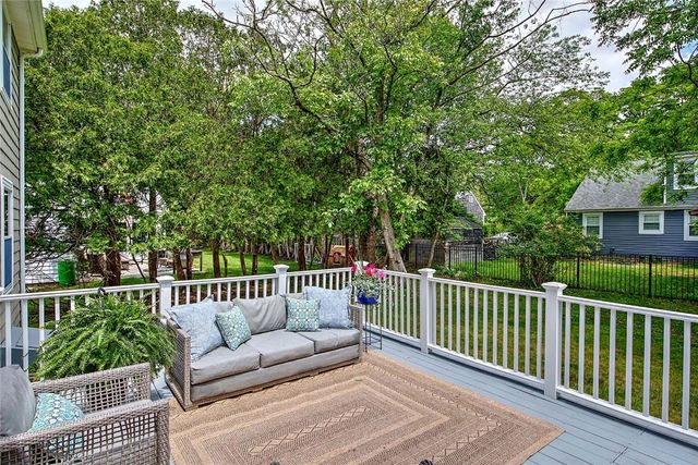 1 Cheshire Drive, Barrington, RI 02806