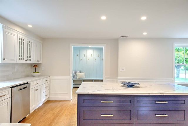 1 Cheshire Drive, Barrington, RI 02806
