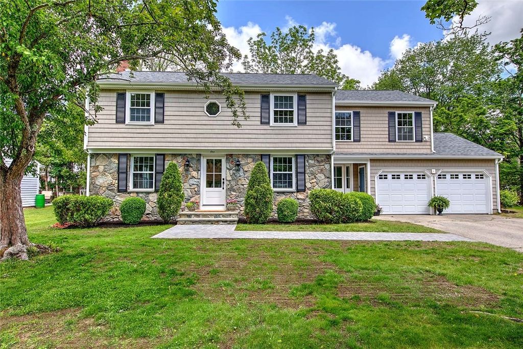 1 Cheshire Drive, Barrington, RI 02806