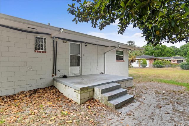 1910 NW 14TH STREET, Ocala, FL 34475