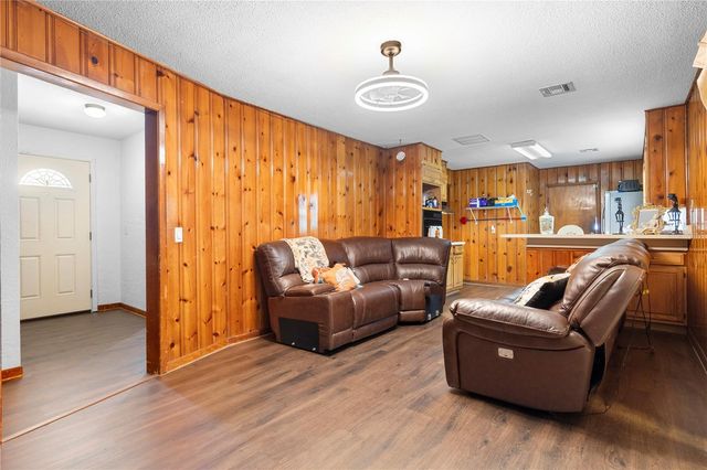 1910 NW 14TH STREET, Ocala, FL 34475