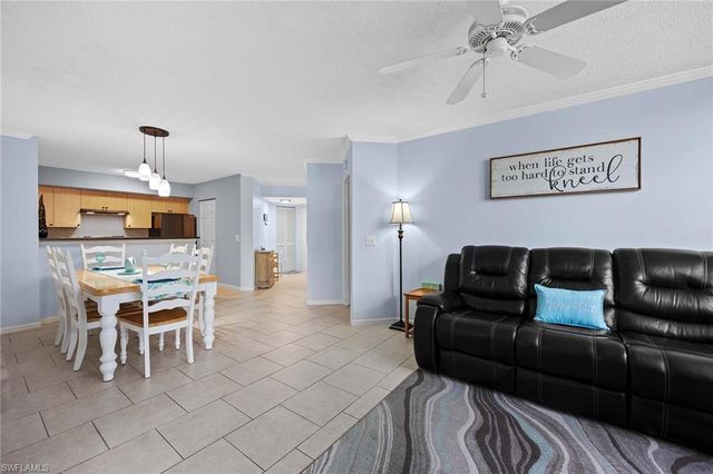 8635 River Homes LN 2205, Bonita Springs, FL 34135