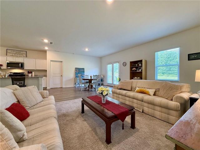 240 Hyde Park, Winder, GA 30680