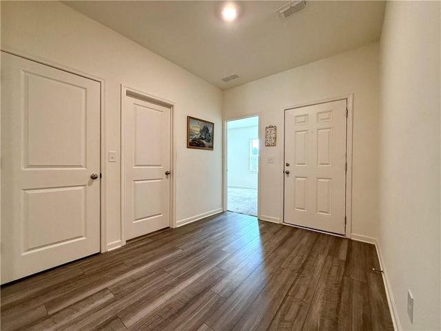 240 Hyde Park, Winder, GA 30680
