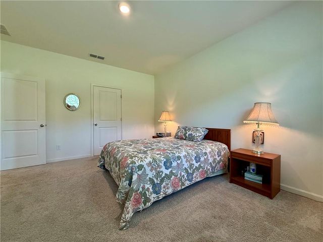 240 Hyde Park, Winder, GA 30680