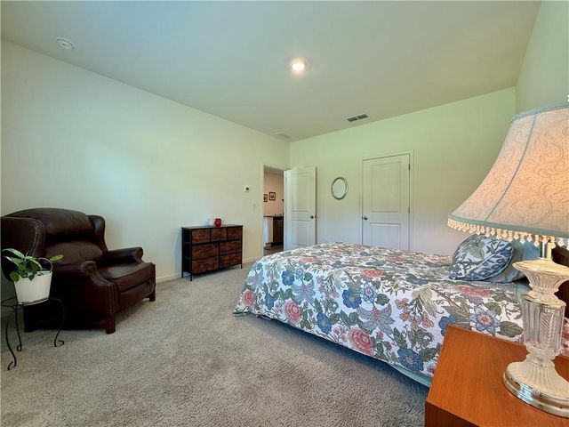 240 Hyde Park, Winder, GA 30680