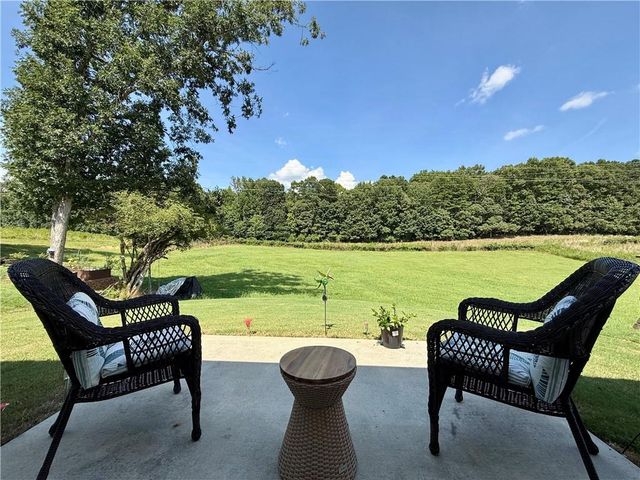 240 Hyde Park, Winder, GA 30680