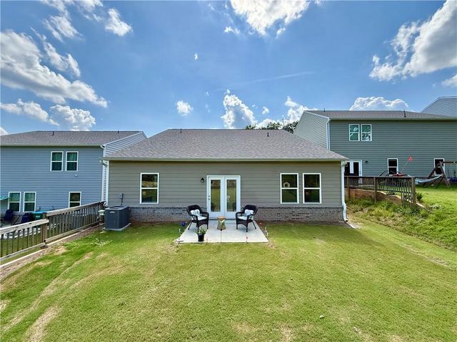 240 Hyde Park, Winder, GA 30680
