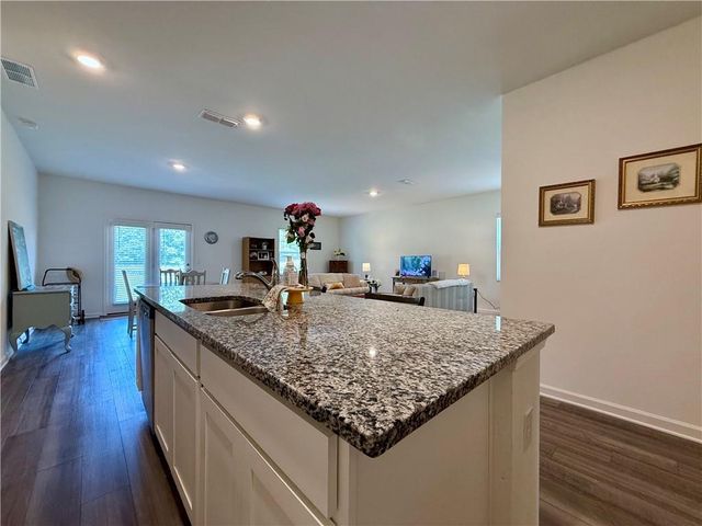 240 Hyde Park, Winder, GA 30680