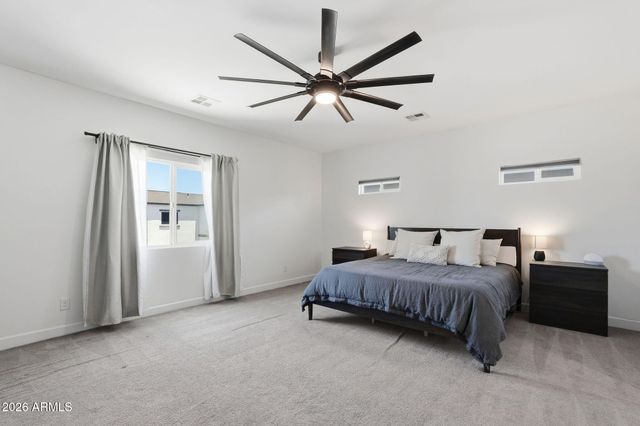 1021 E ODEUM Lane, Phoenix, AZ 85040