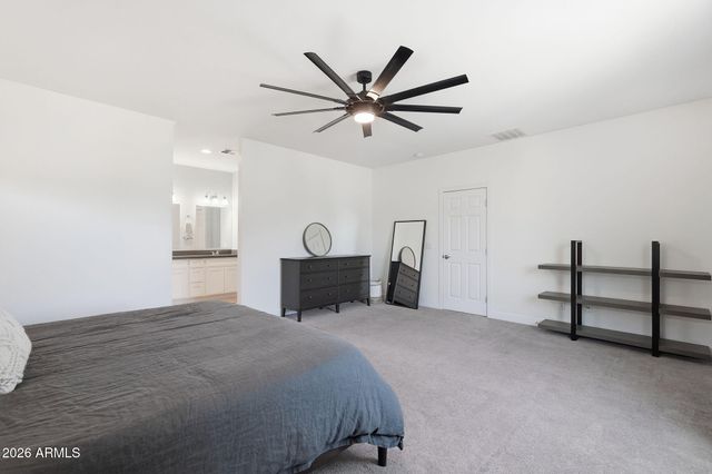 1021 E ODEUM Lane, Phoenix, AZ 85040