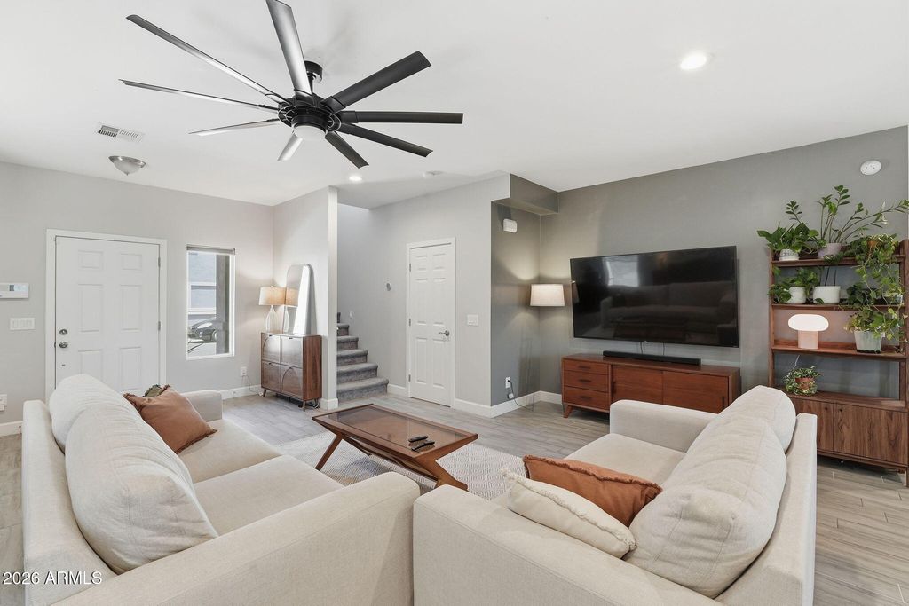 1021 E ODEUM Lane, Phoenix, AZ 85040 — photo 5