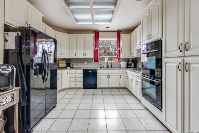 6430 Derby Way, Bulverde, TX 78163