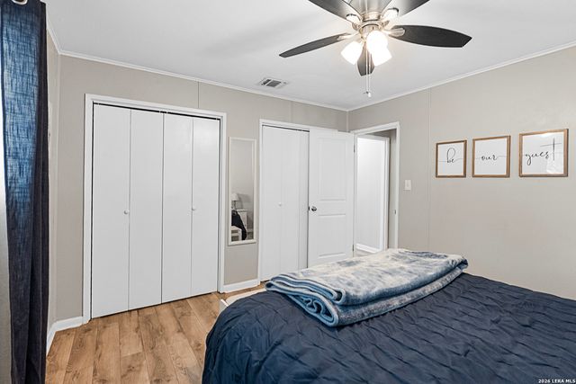 553 Matt Dillon Dr, Bandera, TX 78003