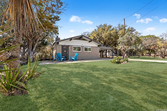 553 Matt Dillon Dr, Bandera, TX 78003