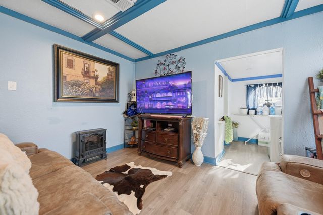 9524 Ferry Road, Bellville, TX 77418