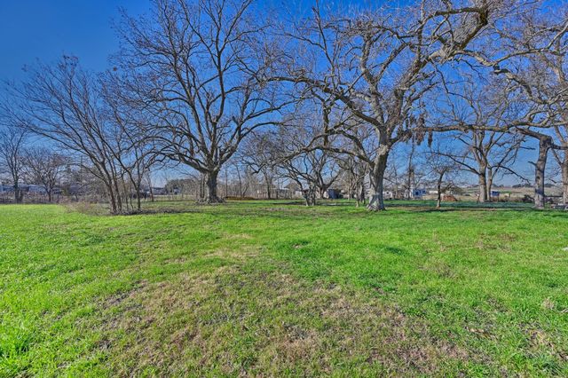 9524 Ferry Road, Bellville, TX 77418