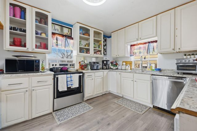 9524 Ferry Road, Bellville, TX 77418