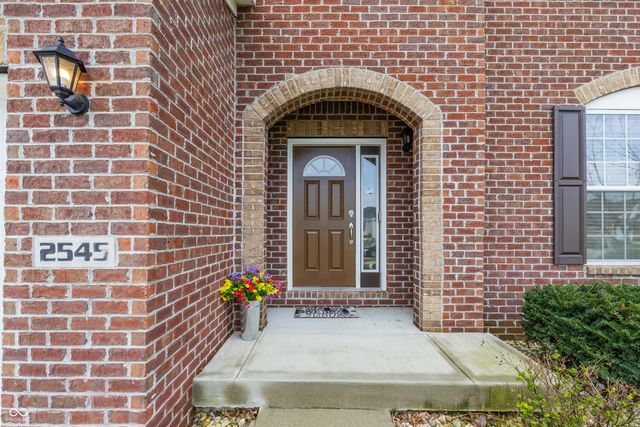 2545 Coneflower Court, Columbus, IN 47201