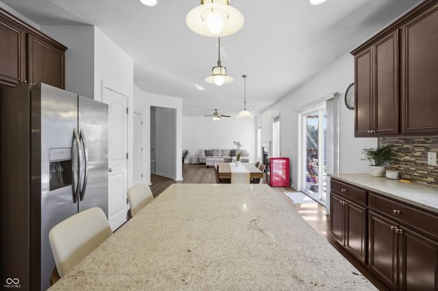 2545 Coneflower Court, Columbus, IN 47201