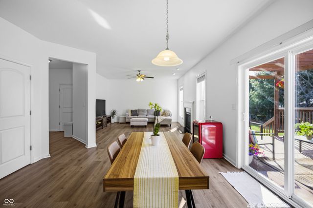 2545 Coneflower Court, Columbus, IN 47201