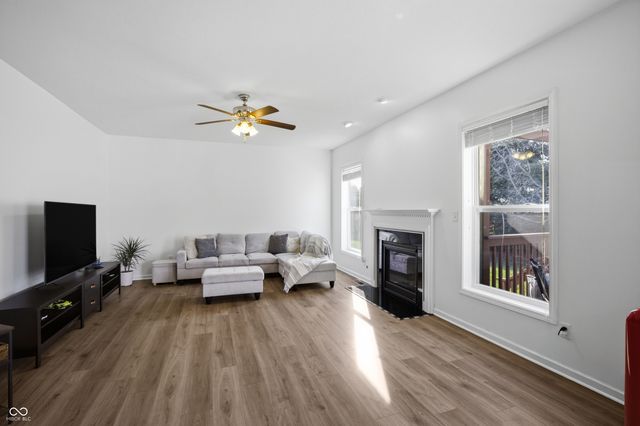 2545 Coneflower Court, Columbus, IN 47201