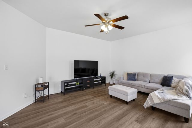 2545 Coneflower Court, Columbus, IN 47201