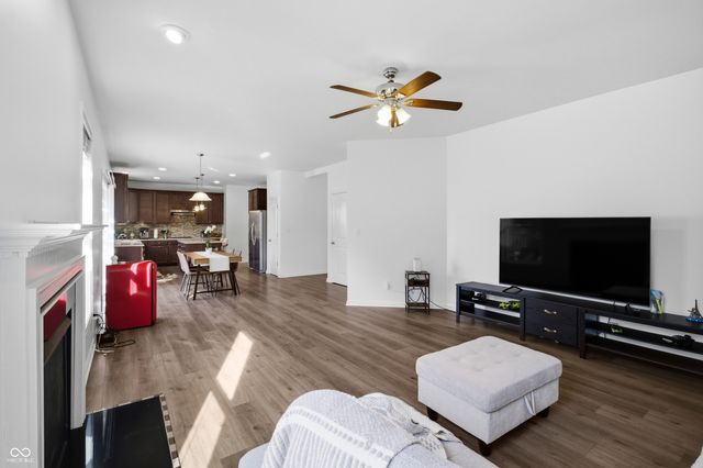 2545 Coneflower Court, Columbus, IN 47201