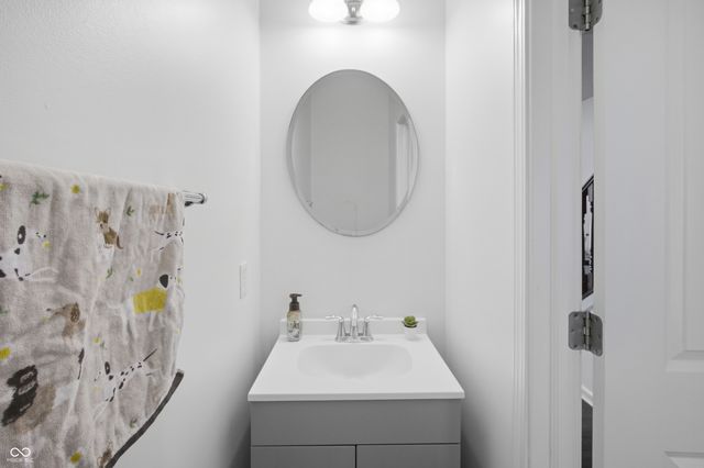 2545 Coneflower Court, Columbus, IN 47201