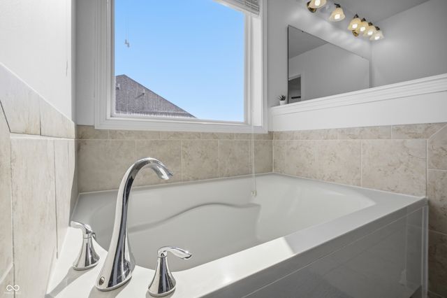 2545 Coneflower Court, Columbus, IN 47201