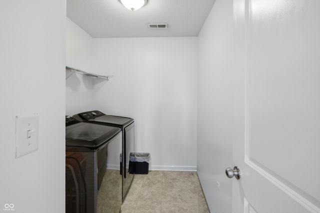 2545 Coneflower Court, Columbus, IN 47201