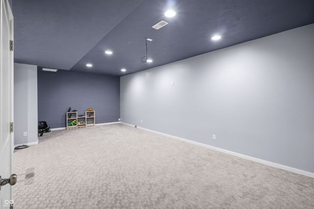 2545 Coneflower Court, Columbus, IN 47201