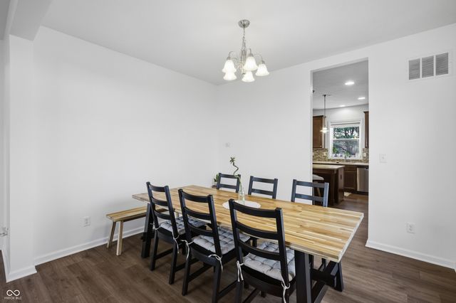 2545 Coneflower Court, Columbus, IN 47201