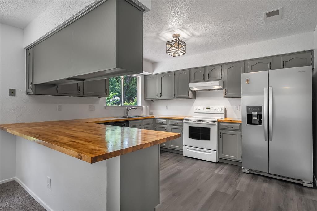 4209 Harcourt DR, Austin, TX 78727