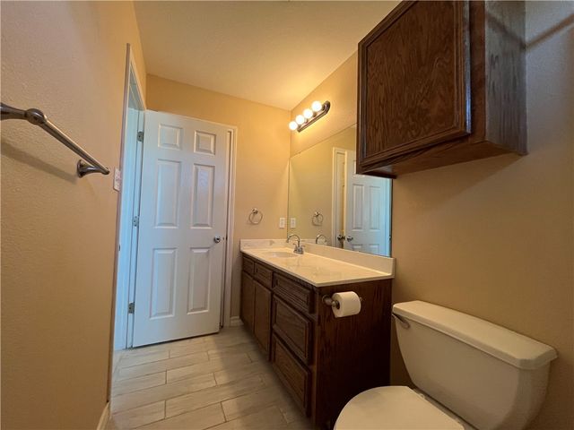 5613 Arboleda, Corpus Christi, TX 78417