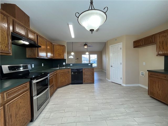 5613 Arboleda, Corpus Christi, TX 78417